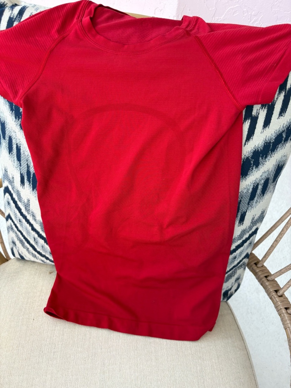 Lululemon long  lipstick red t-shirt 4
